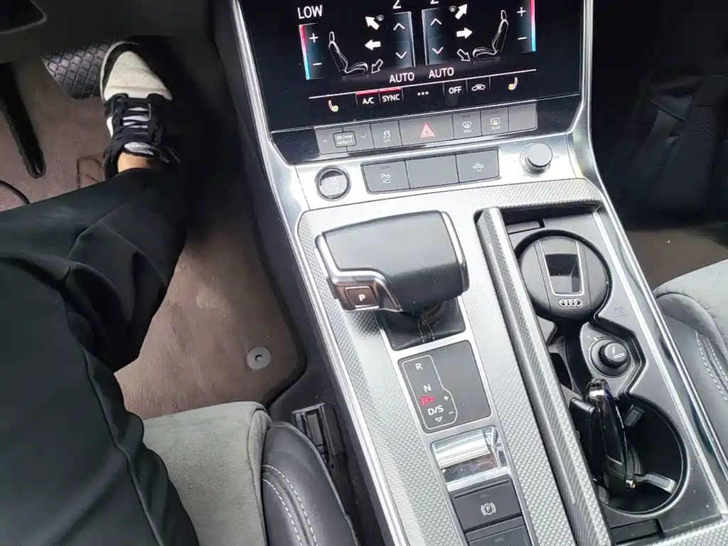 Audi A6L — миниатюра 14
