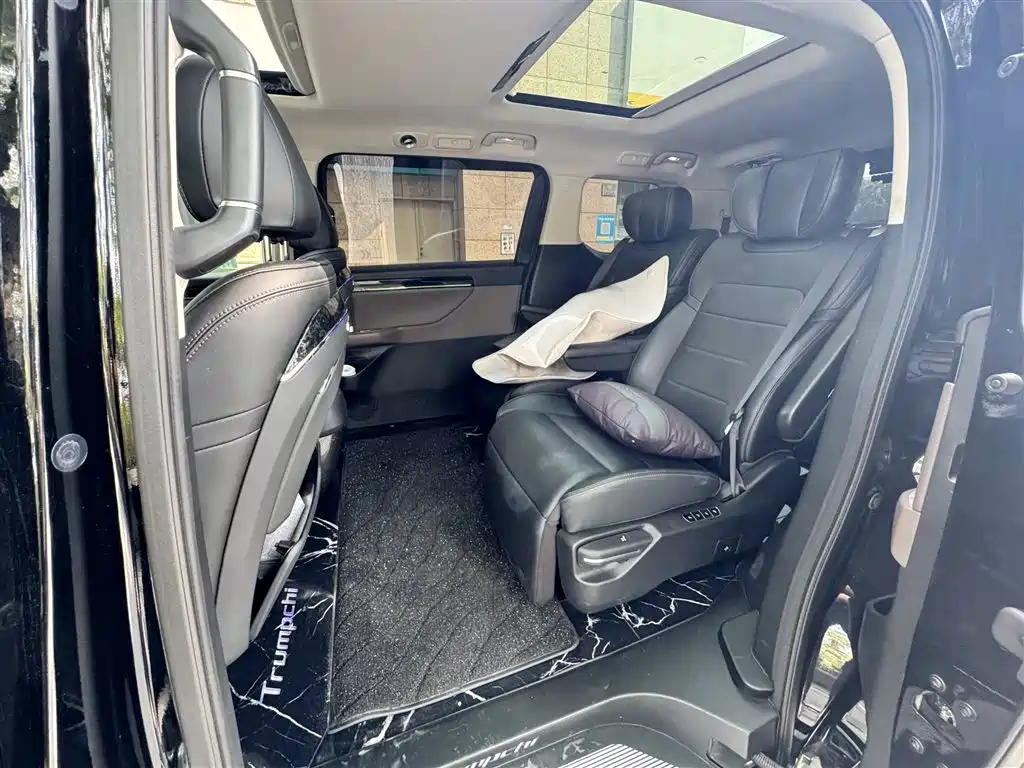 GAC Motor Trumpchi E8 PHEV — миниатюра 7