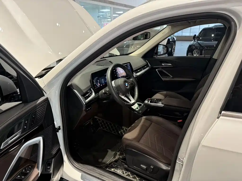 BMW X1 — миниатюра 7
