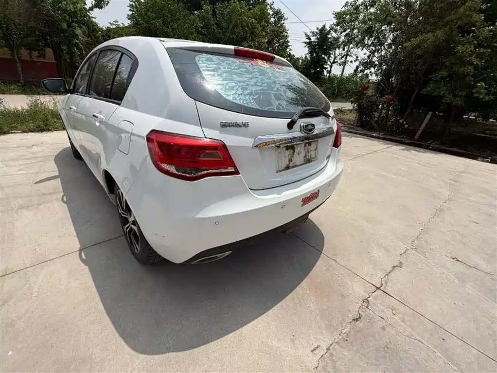 Geely Emgrand 2015 RS 1.5L MT