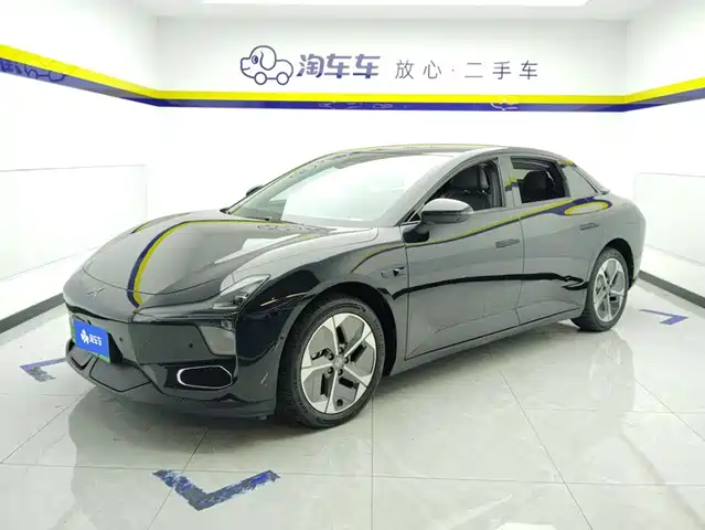 2025 Xpeng Mona M03