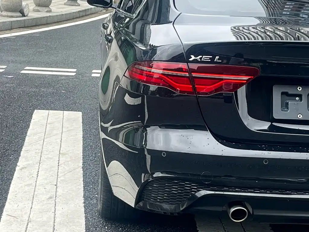 Jaguar XEL 2023 2.0T 250PS R-DYNAMIC S Sport