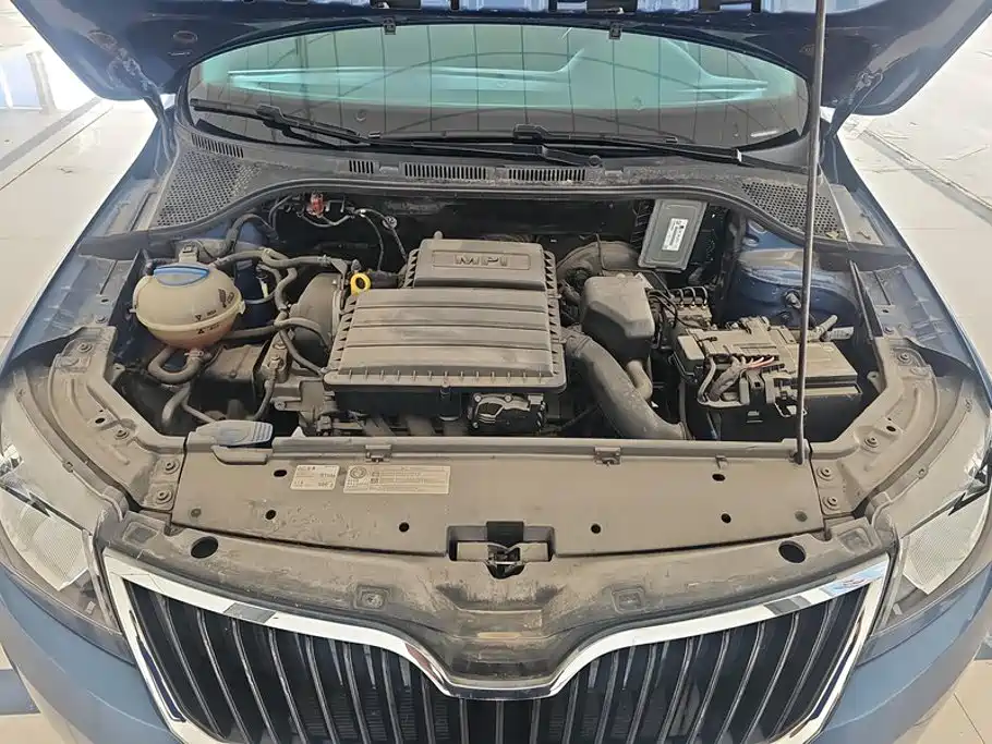 Skoda Rapid Spaceback — миниатюра 10