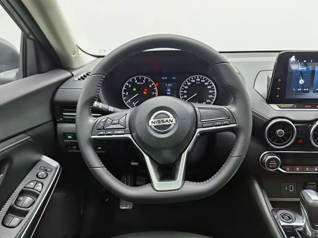 Nissan Sylphy — миниатюра 11
