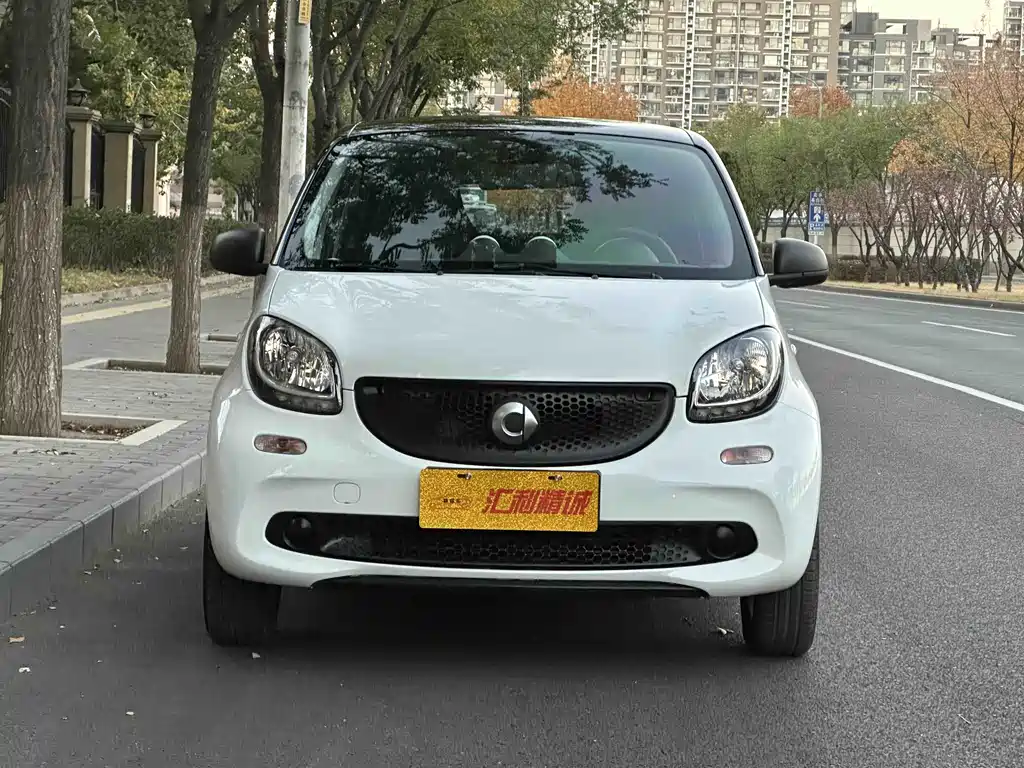 SMART FORFOUR