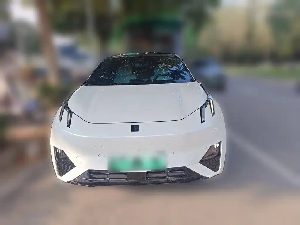 Lynk & Co 20 — миниатюра 2