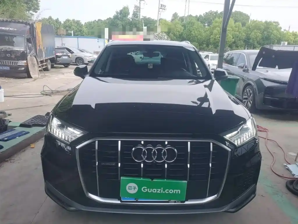 Audi Q7 2023 45 TFSI quattro S line Sport