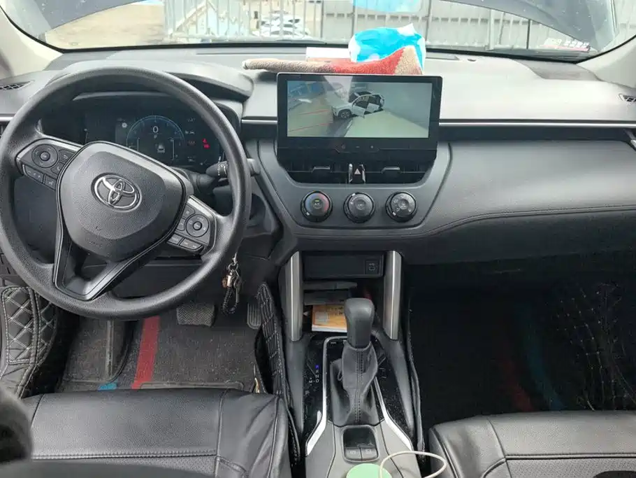 Toyota Corolla Cross — миниатюра 12