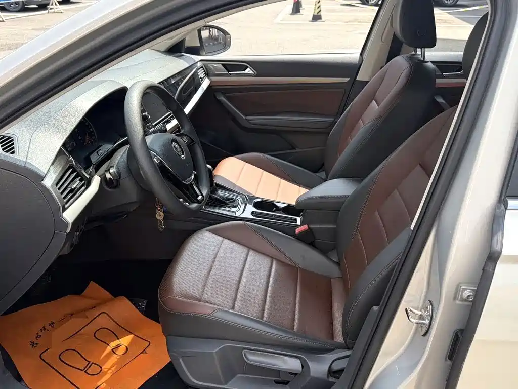 Volkswagen Lavida — миниатюра 4