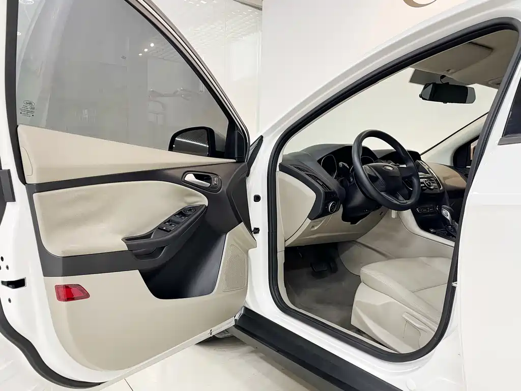 Ford Focus — миниатюра 13