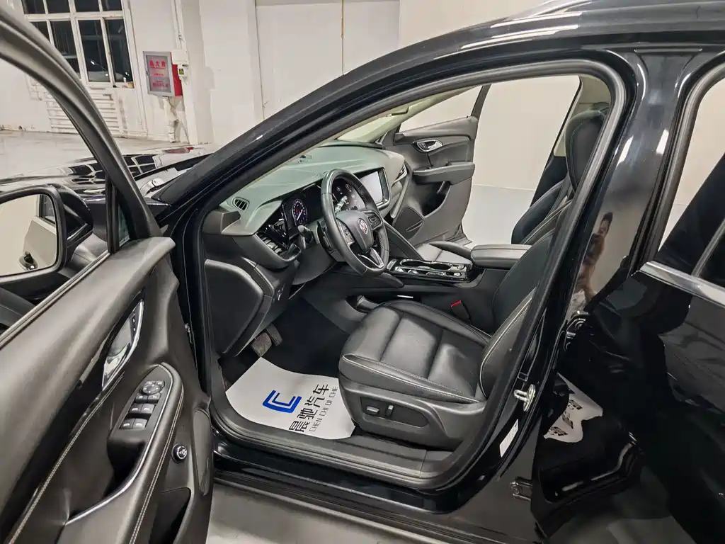 Buick Envision Plus — миниатюра 8
