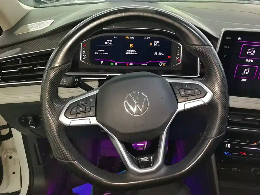 Volkswagen Tiguan L — миниатюра 15