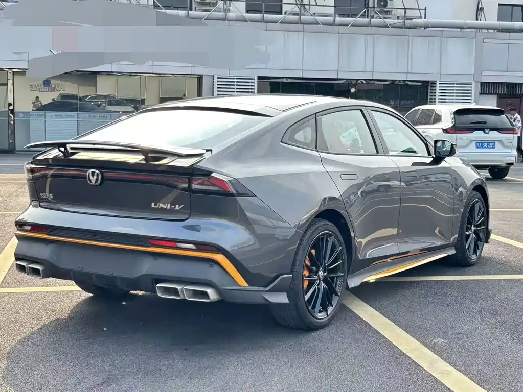 Changan UNI-V — миниатюра 7