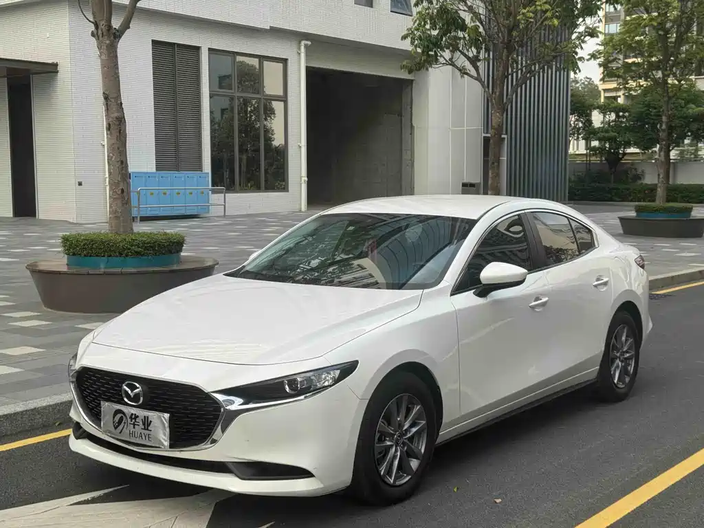 Mazda 3 Axela 2023