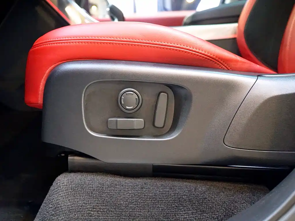 Land Rover Range Rover Sport 2020 3.0 L6 HSE DYNAMIC