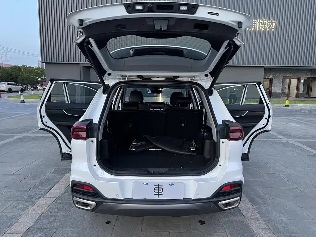 Chery Tiggo 8 — миниатюра 17