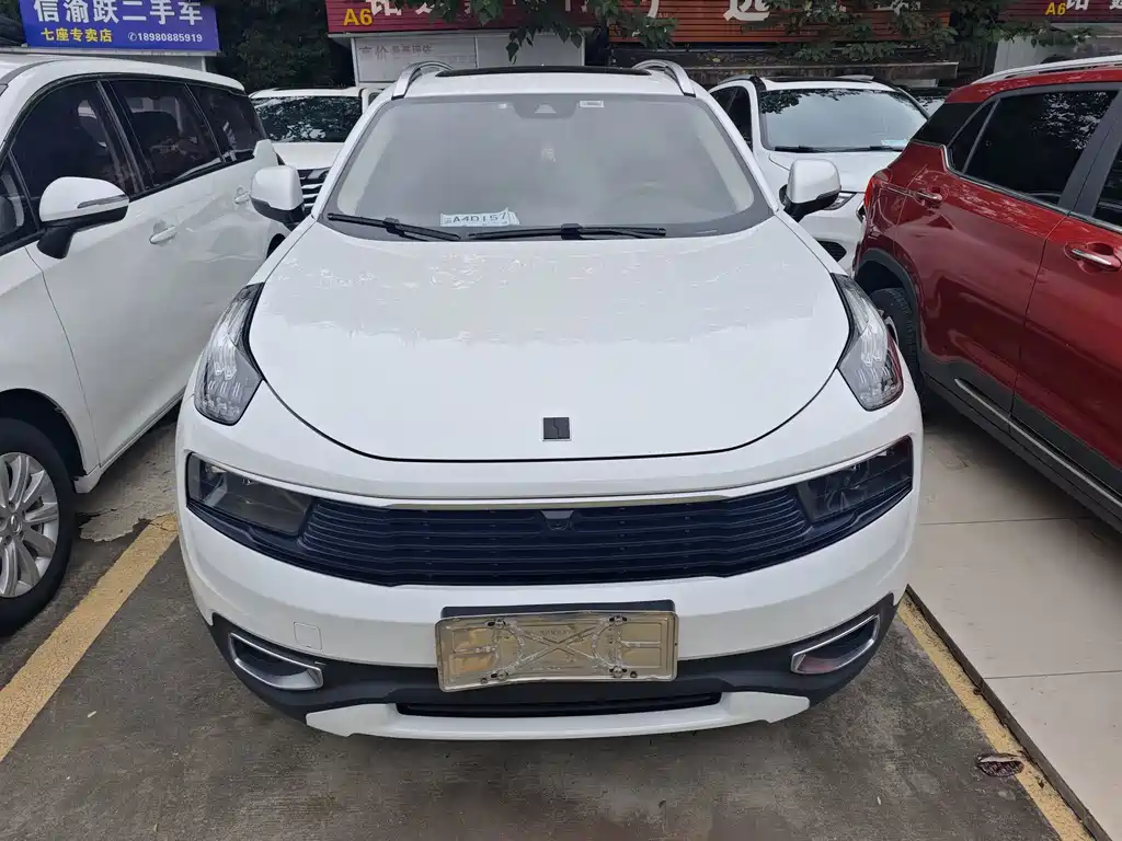 Lynk & Co 01 — миниатюра 2