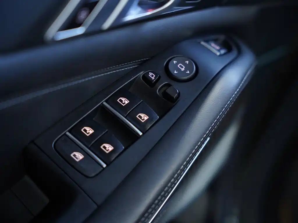 BMW X5 M — миниатюра 8