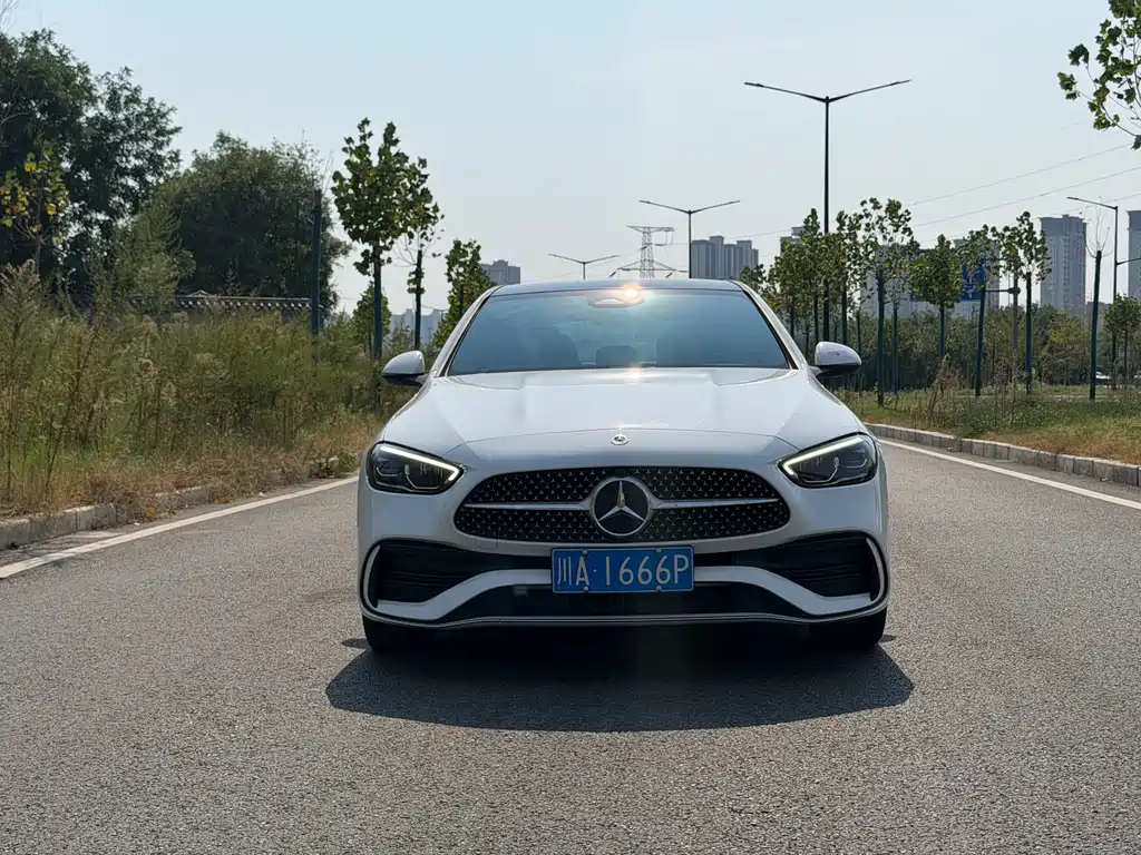 Mercedes-Benz C-Class — миниатюра 2