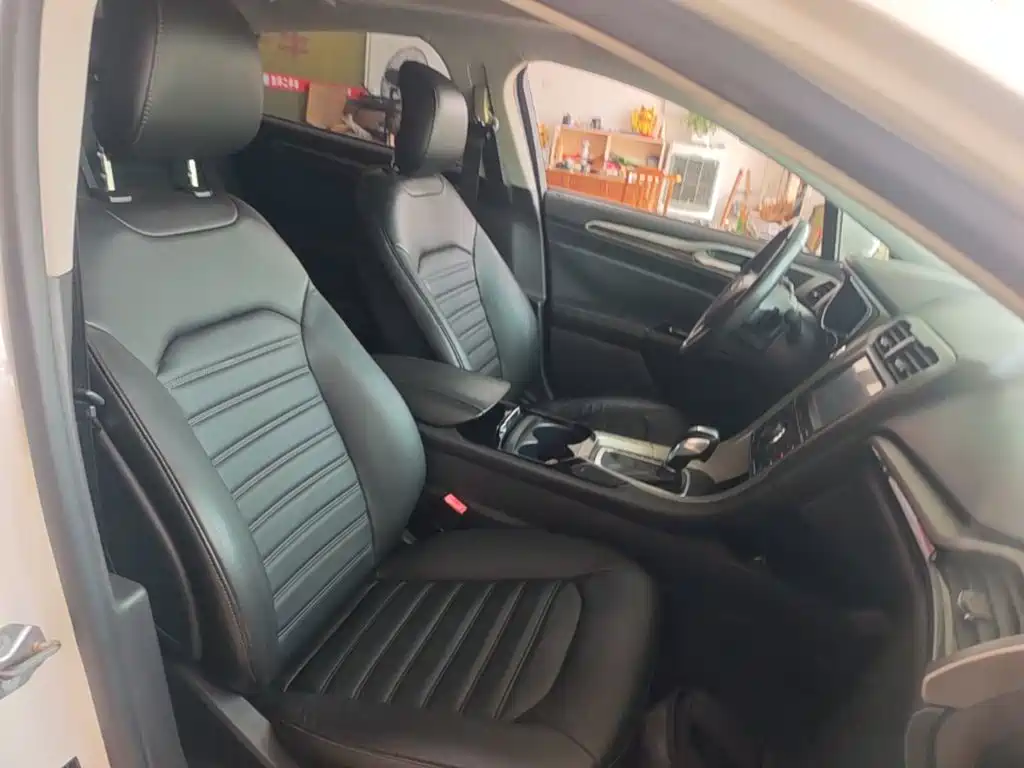Ford Mondeo — миниатюра 25