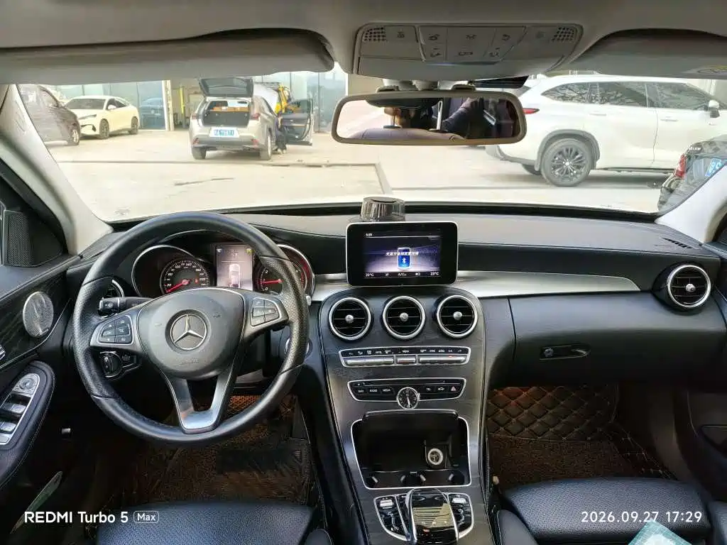Mercedes-Benz C-Class — миниатюра 5