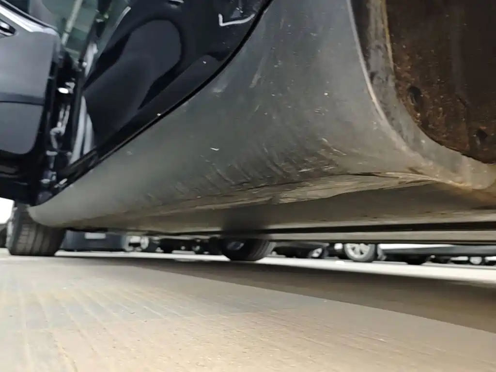 Tesla Model Y — миниатюра 22