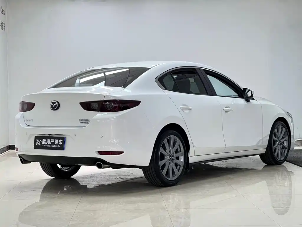Mazda 3 Axela — миниатюра 4