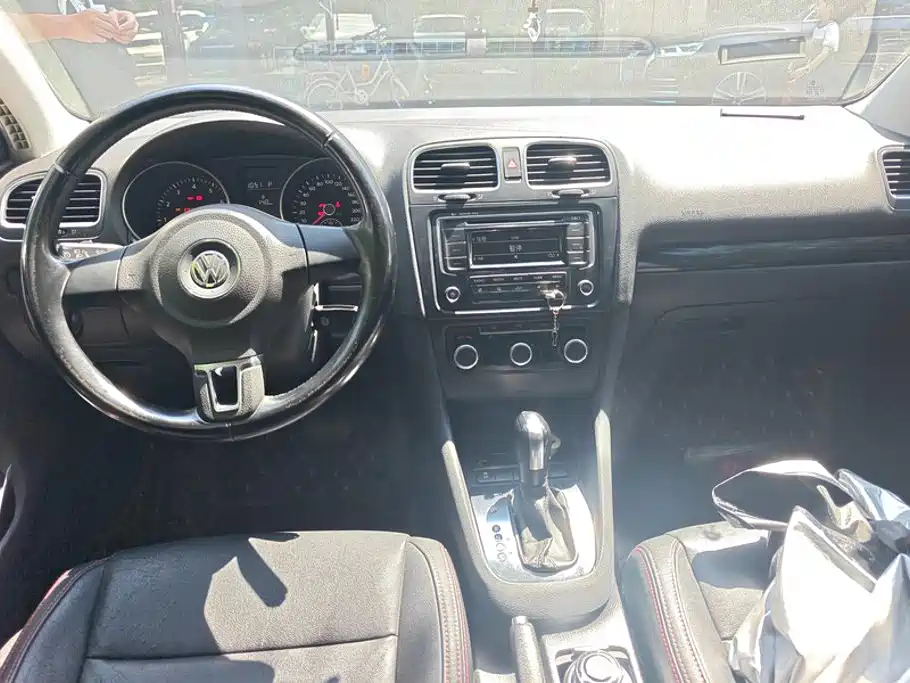 Volkswagen Golf — миниатюра 12
