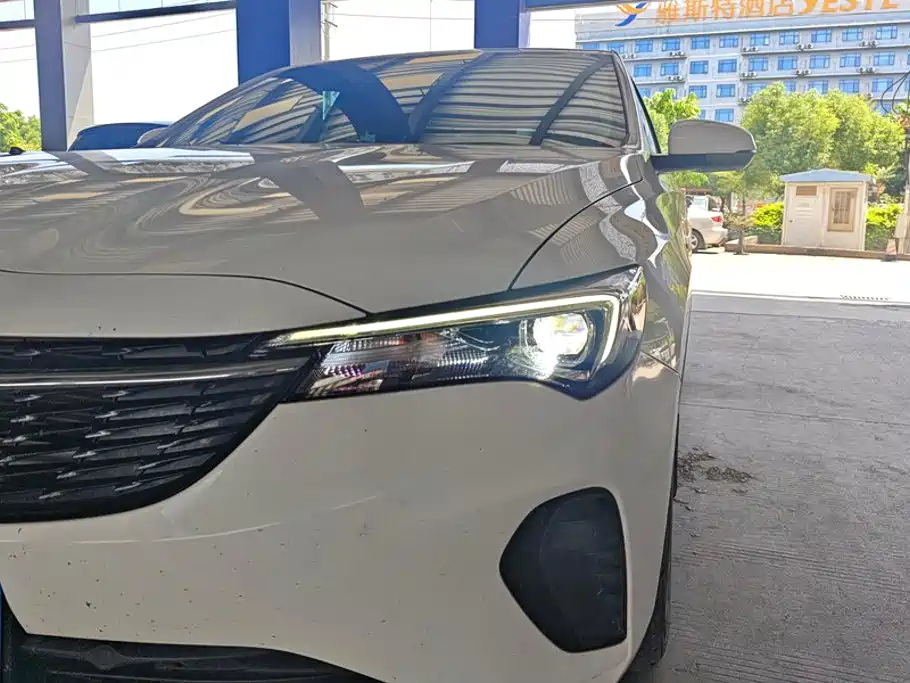 Buick Verano — миниатюра 5