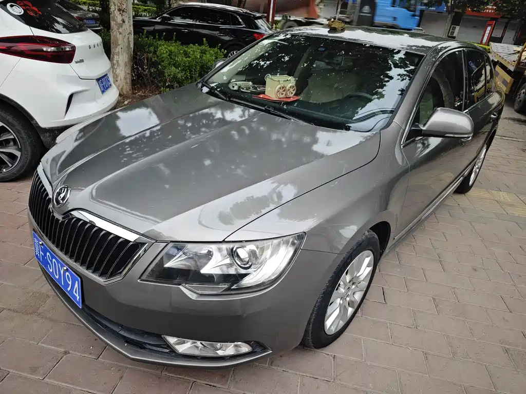 Купить Skoda Superb