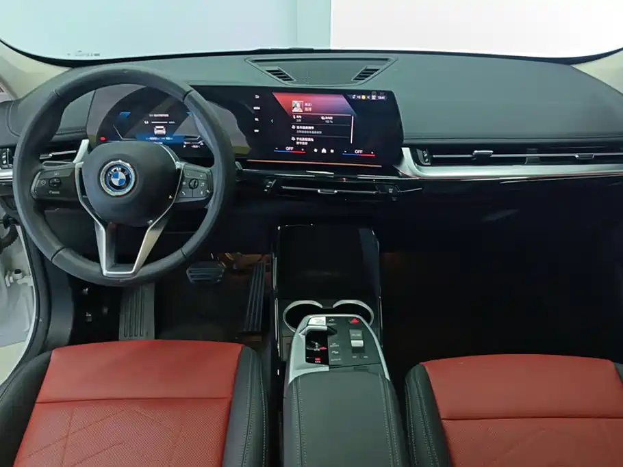 BMW iX1 — миниатюра 12