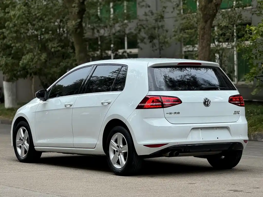 Volkswagen Golf — миниатюра 3