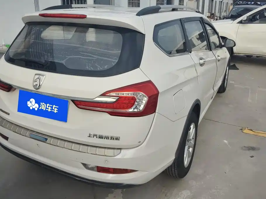 Baojun 310W — миниатюра 3