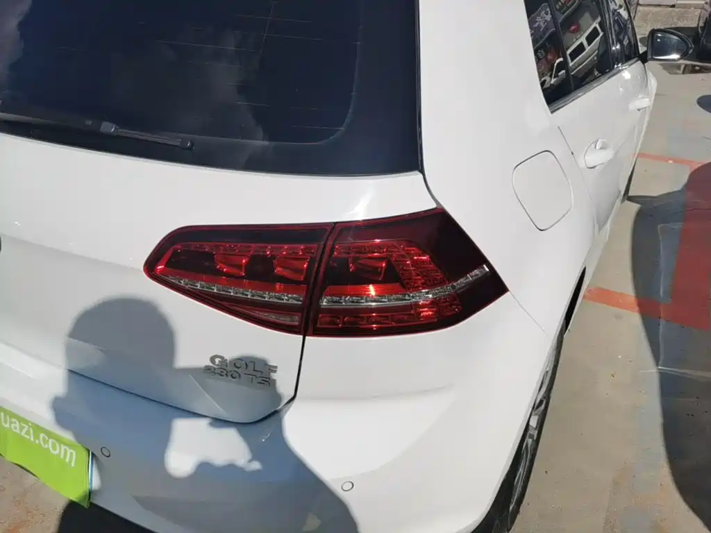 Volkswagen Golf — миниатюра 8