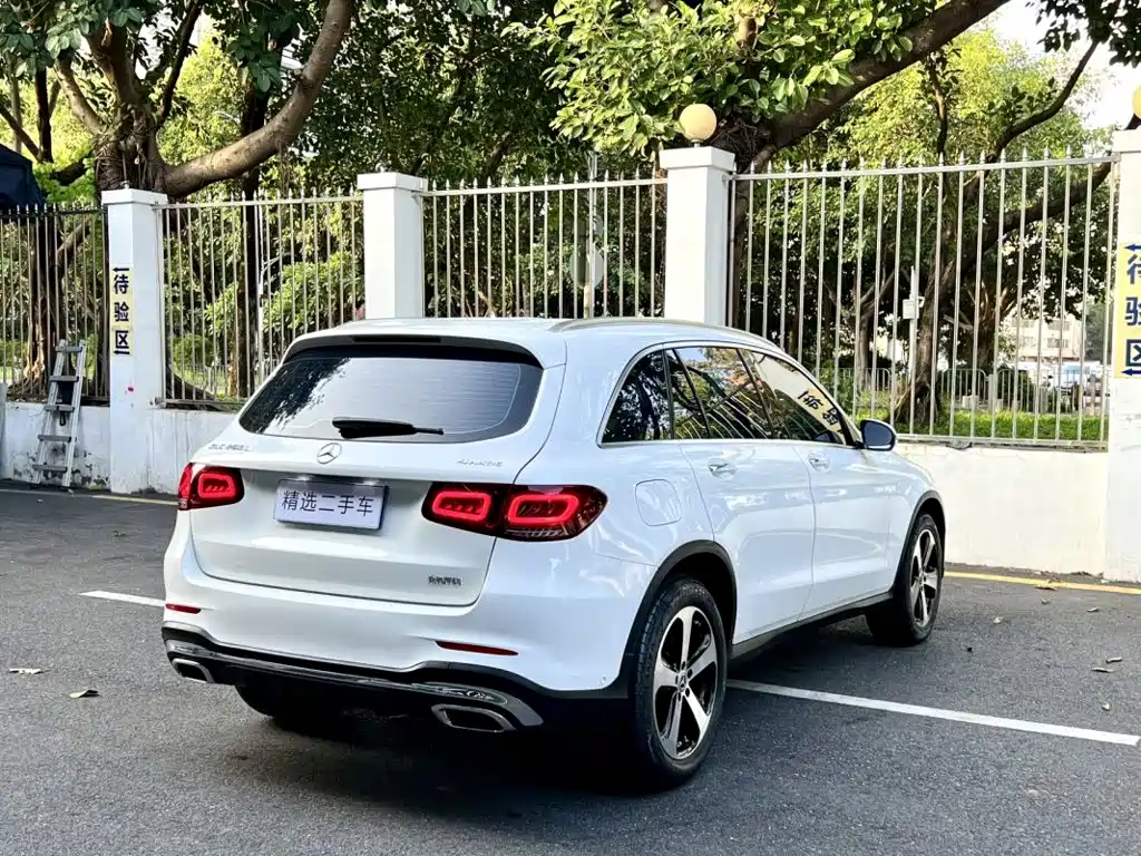 Mercedes-Benz GLC — миниатюра 10