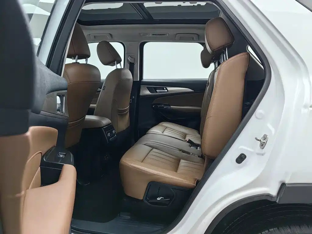 Changan CS95 — миниатюра 15