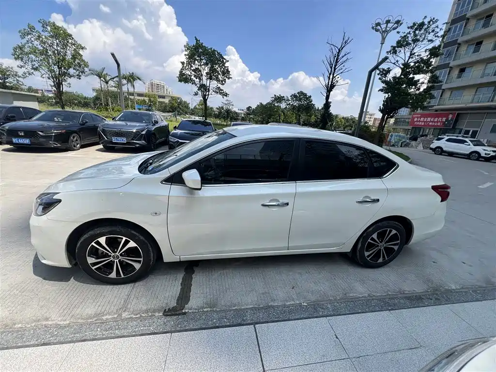 Nissan Sylphy — миниатюра 3