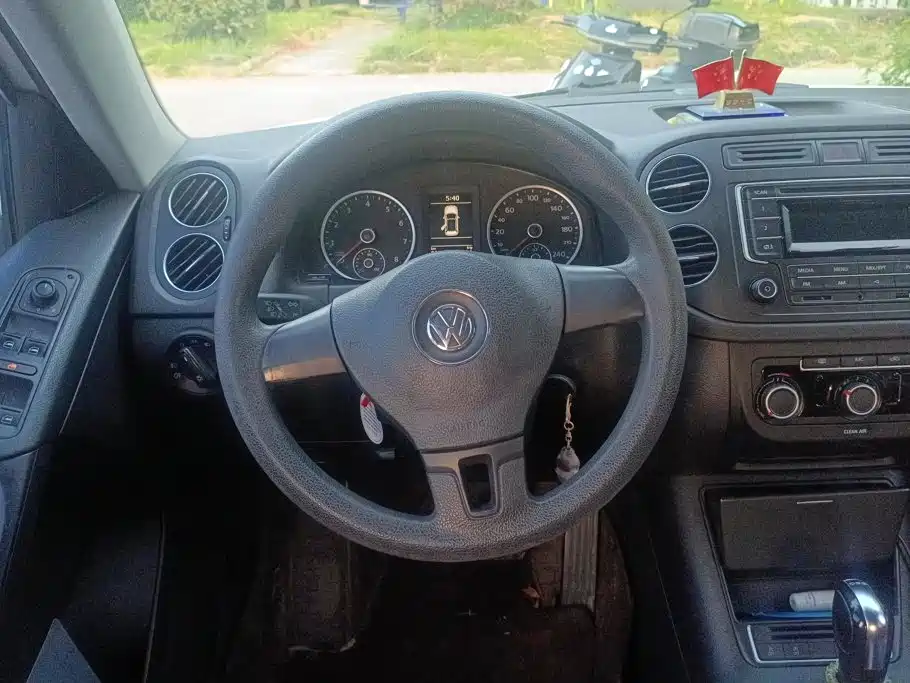 Volkswagen Tiguan — миниатюра 15