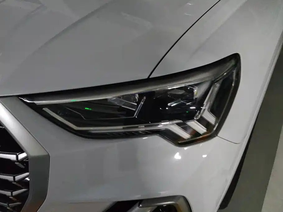 Audi Q3 — миниатюра 5