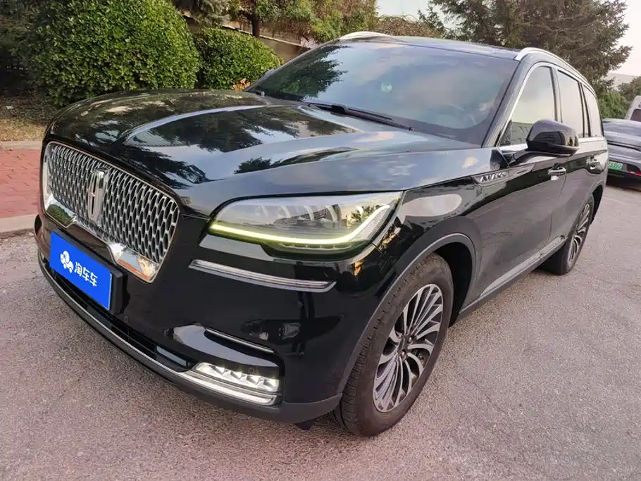 Lincoln Aviator