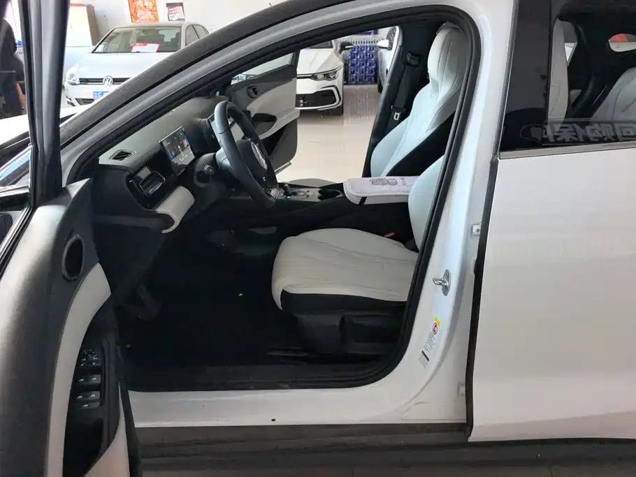 BYD Seal 06 — миниатюра 9