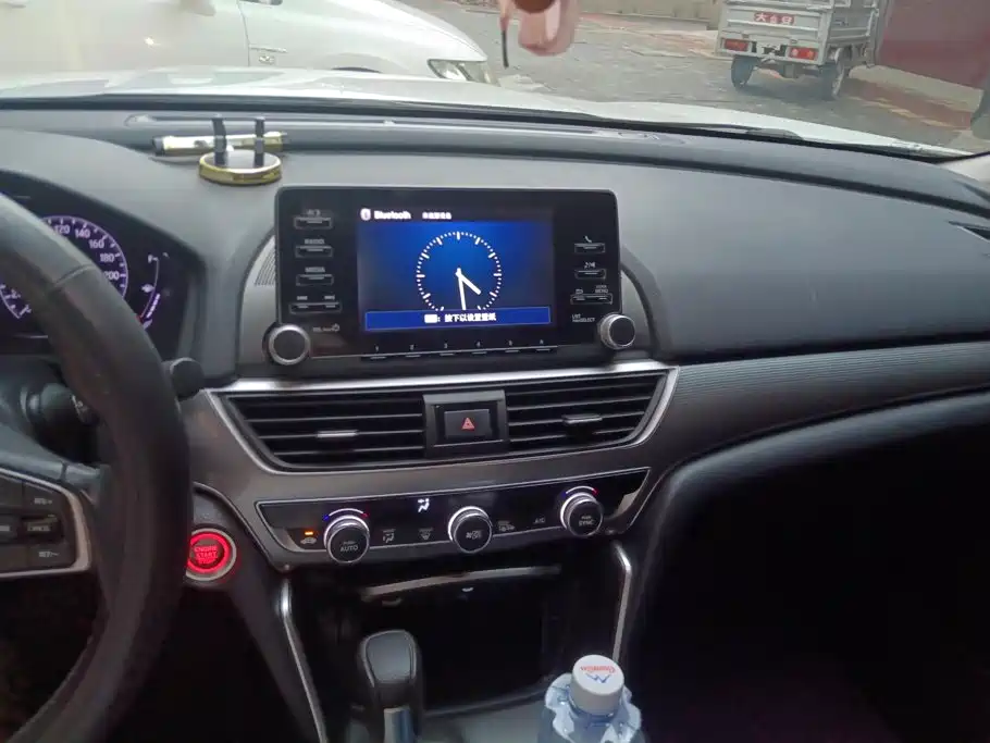 Honda Accord — миниатюра 13