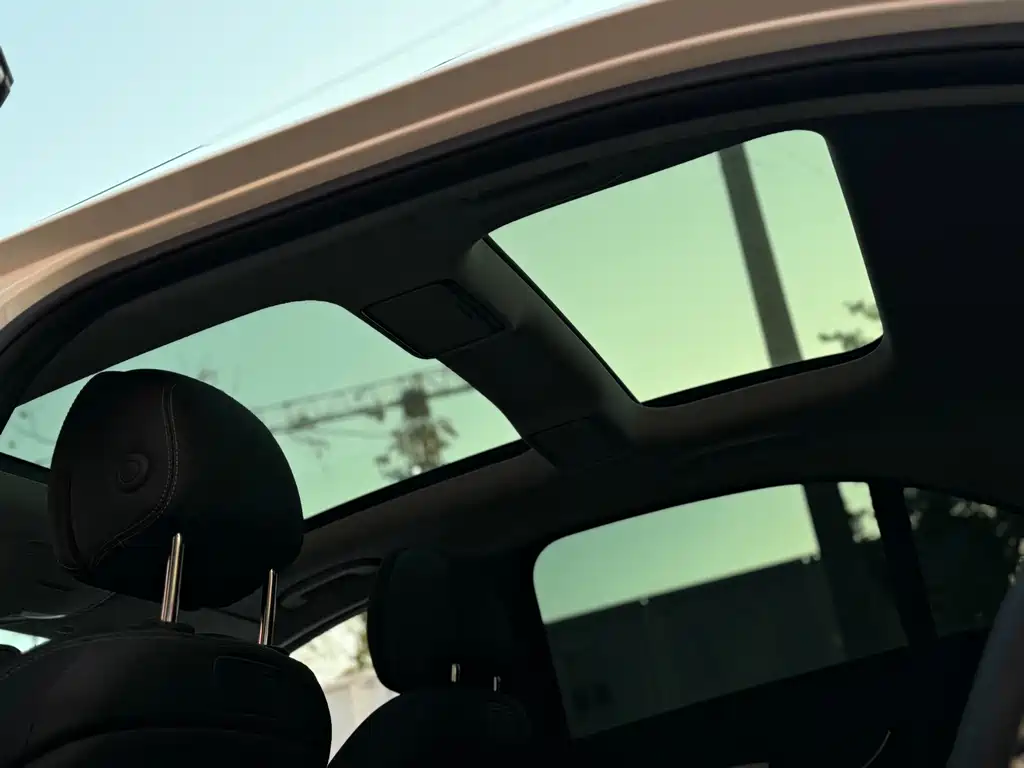 Mercedes-Benz C-Class — миниатюра 20