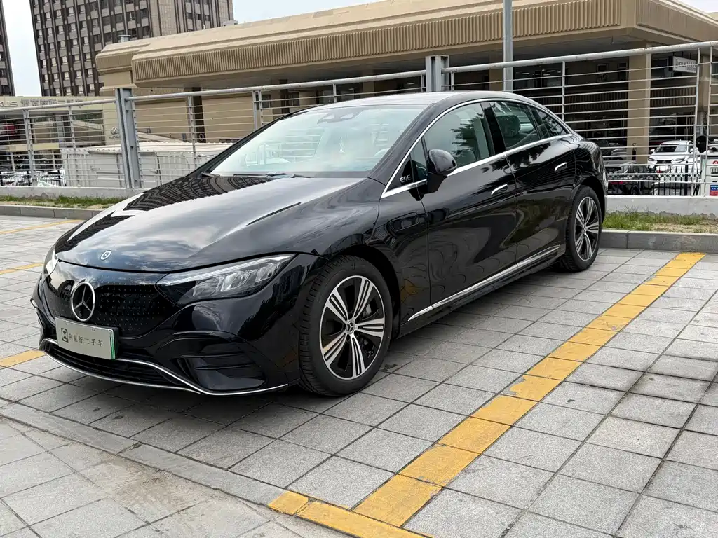 Mercedes-Benz EQE 2025 500 4MATIC Luxury
