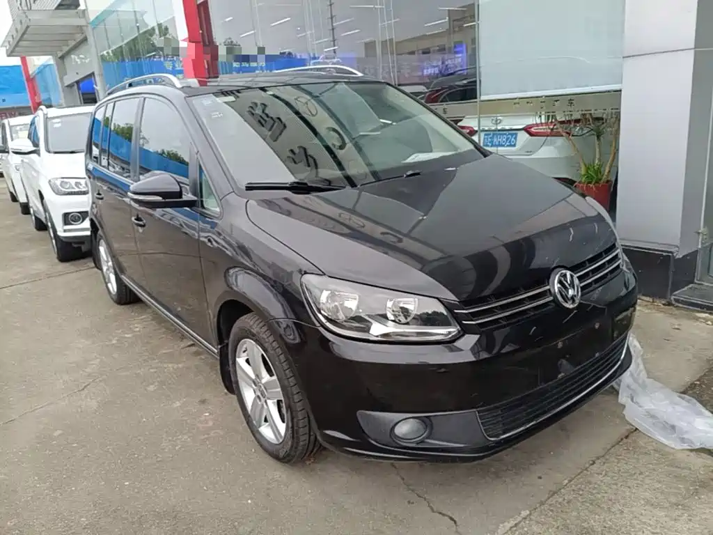 Volkswagen Touran — миниатюра 4