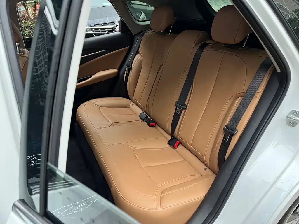 Buick Excelle — миниатюра 9
