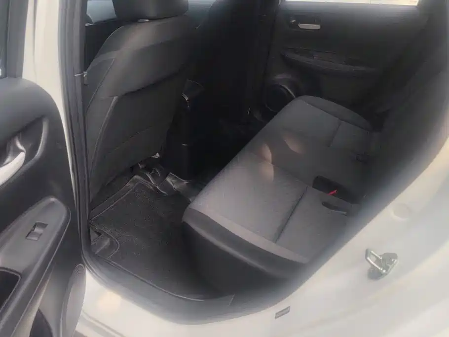 Honda Fit — миниатюра 11