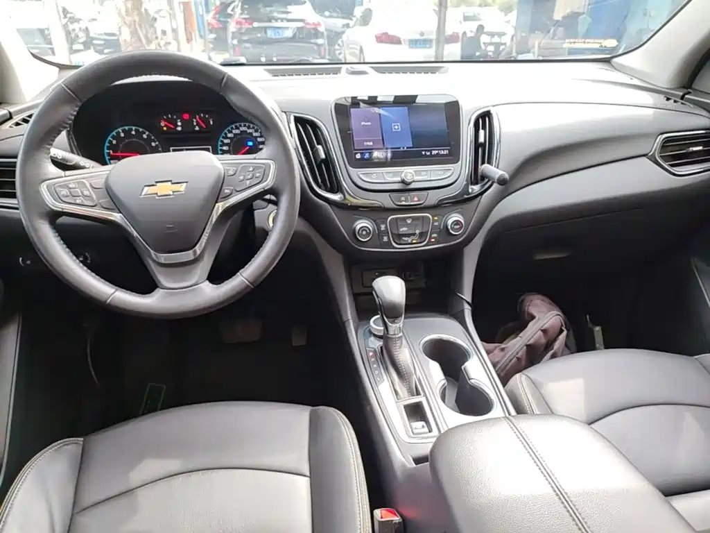 Chevrolet Equinox — миниатюра 10