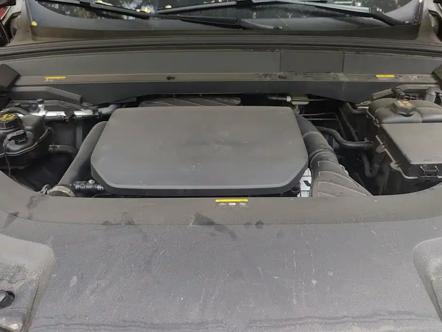 Li Auto Li L8 — миниатюра 10
