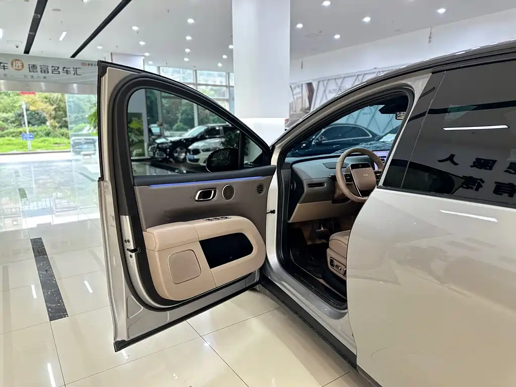 Li Auto Li i6 — миниатюра 5